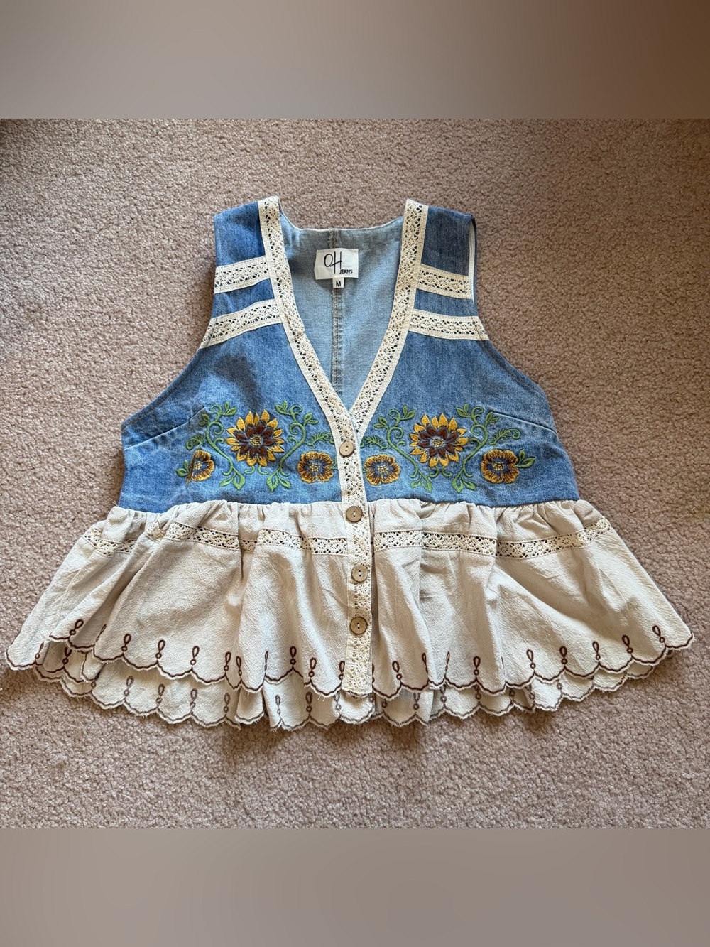Oli & Hali Embroidered Sunflower Crochet-Trim Sleeveless Top - Blue and Cream - Picture 2 of 4
